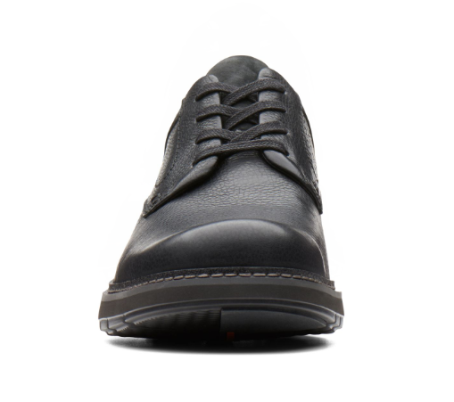 clarks unstructured black shoes